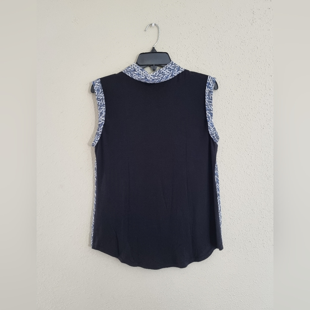 Women's Blue and White Sweater - Picture 4 of 8